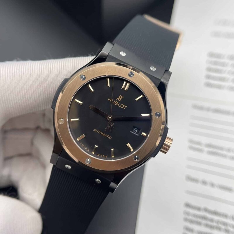 HUBLOT CLASSIC FUSION CERAMIC KING GOLD BLACK DIAL REPLICA 42MM
