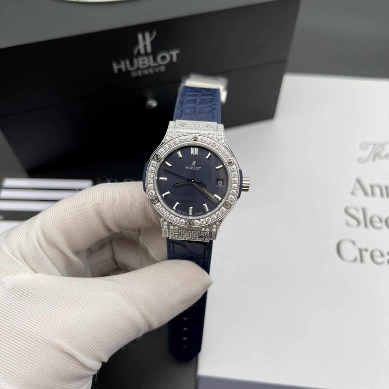 ĐỒNG HỒ HUBLOT NỮ ĐÍNH ĐÁ MÀU XANH NAVY REPLICA 33MM