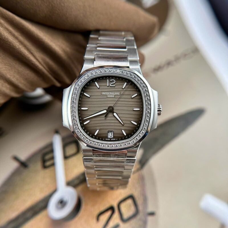 PATEK PHILIPPE NAUTILUS 7118/1200A-011 GREY DIAL BEST REPLICA 35.2MM