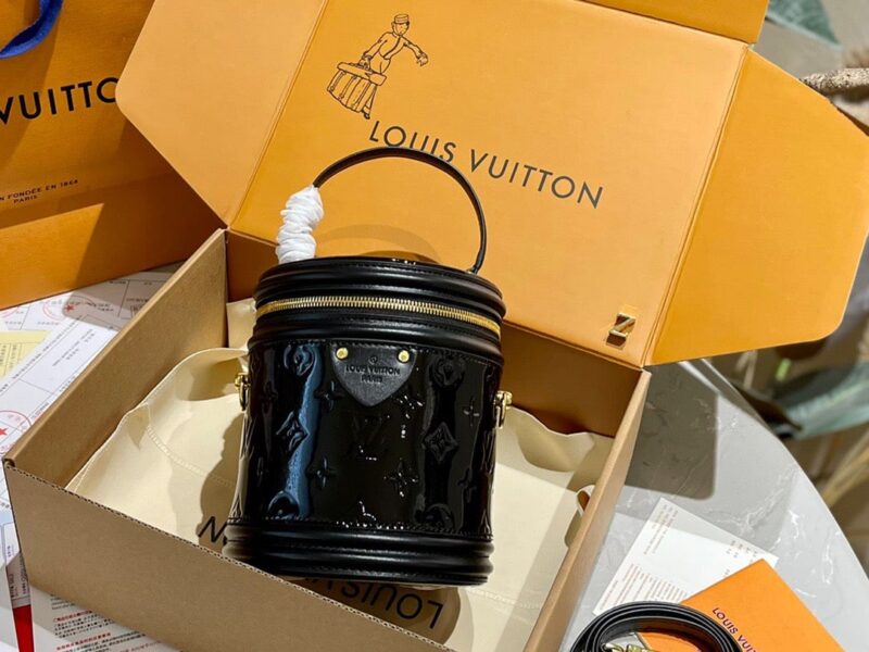 TÚI CỐP LV LOUIS VUITTON CANNES LEATHER HANDBAG SUPER