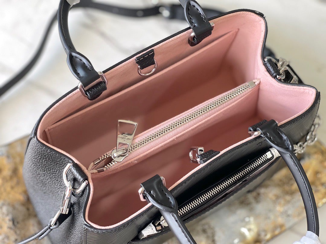 z4579473463422_8ea872a643f84ec74ce7cb48ae1bb479