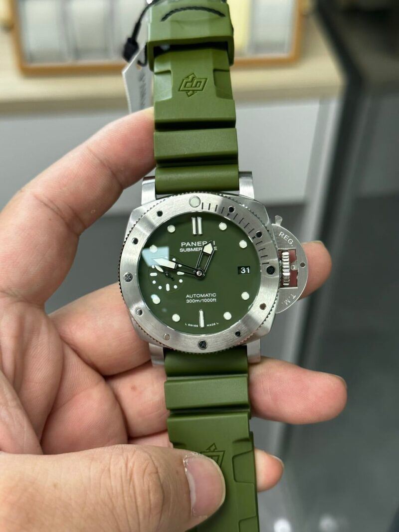 PANERAI LUMINOR SUMMERSIBLE PAM1050 GREEN DIAL BEST REPLICA 42MM