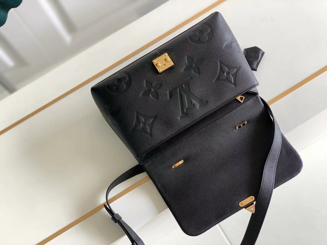 z4967229283407_dfb51030622a2278ab0fd716b2efdd58