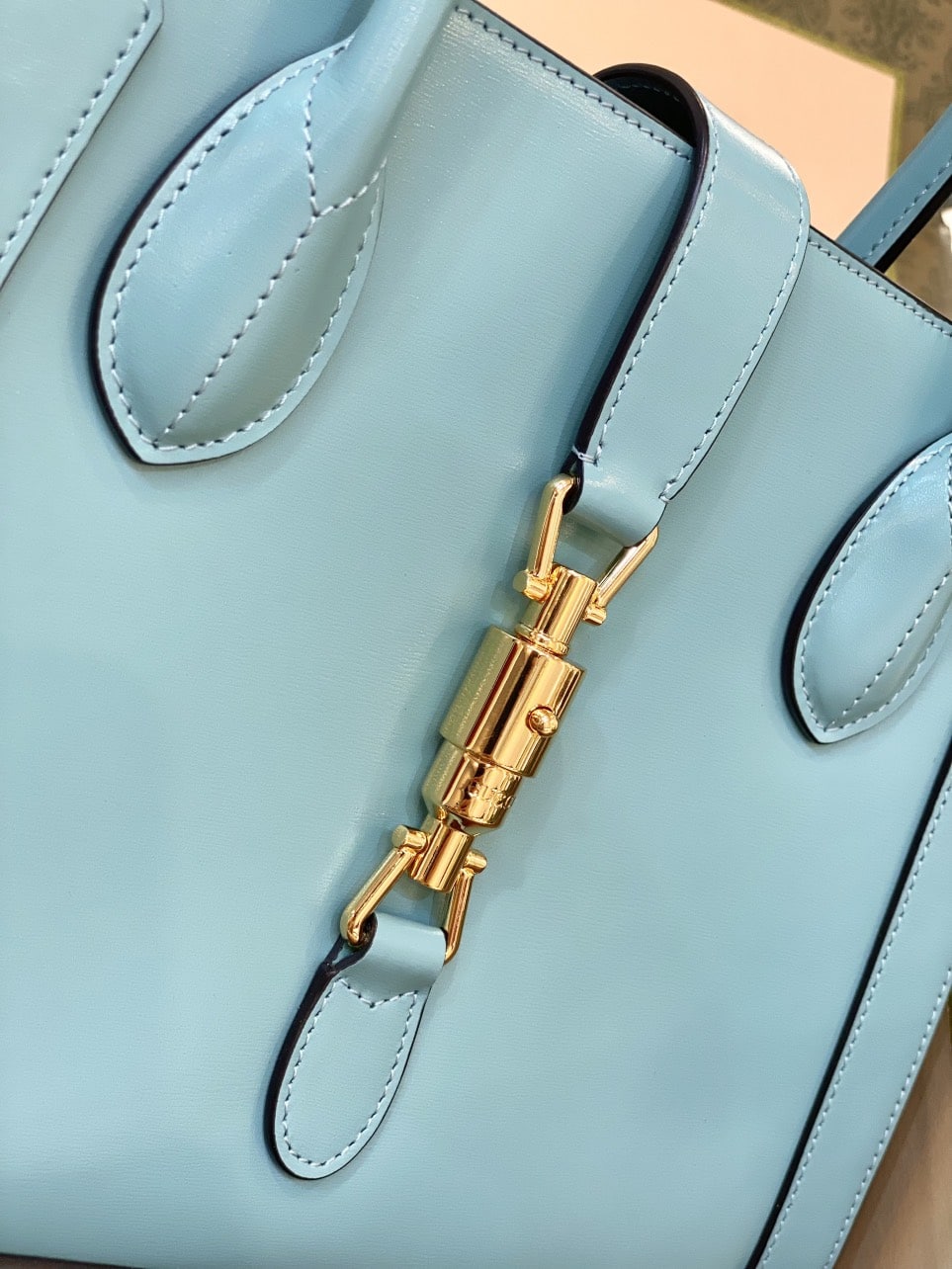 z4974083148214_3bf9ce39f4ed09a6355c1485953518fd