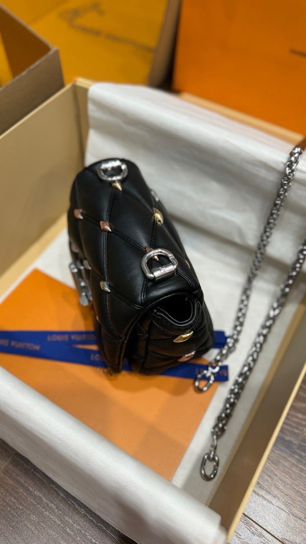 Túi LV Twist Malletage Go 14 Màu Đen - 4