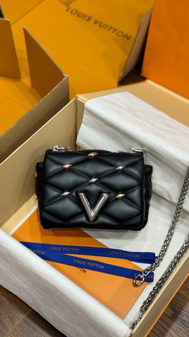 Túi LV Twist Malletage Go 14 Màu Đen