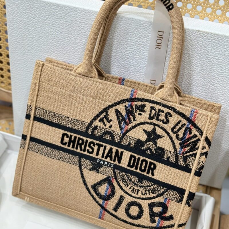 TÚI DIOR TOTE BEIGE JUTE CANVAS EMBROIDERED REPLCIA VIP LIKE AUTH 36CM