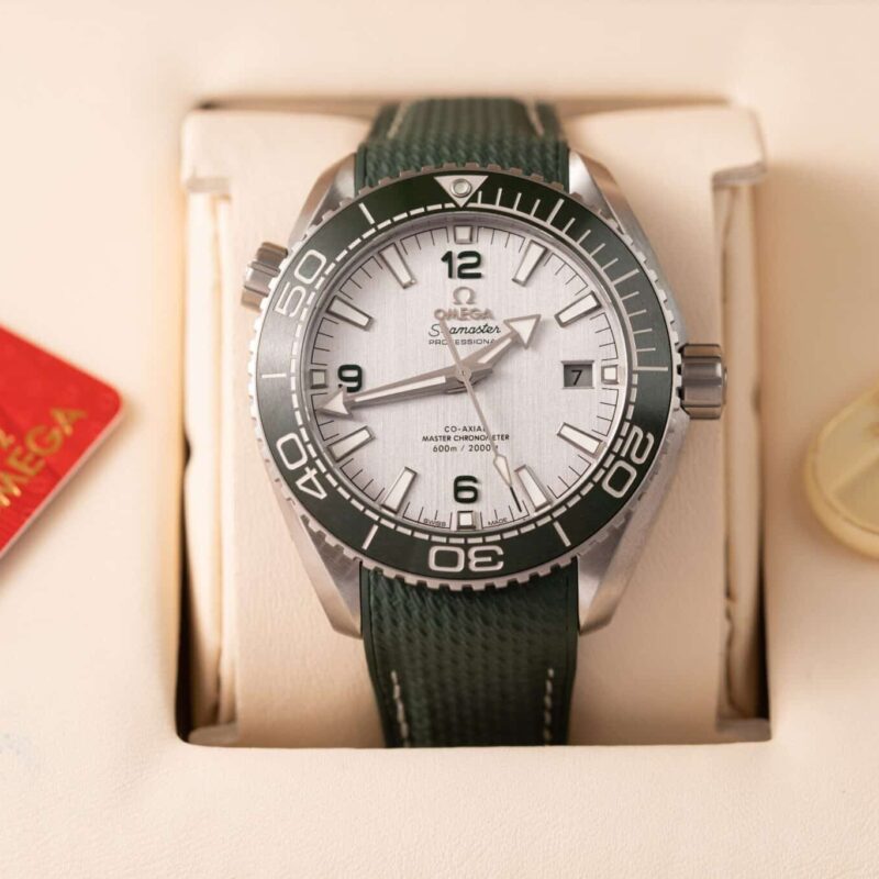 OMEGA SEAMASTER PLANET OCEAN 600M SILVER DIAL GREEN STRAP BEST REPLICA 43.5MM